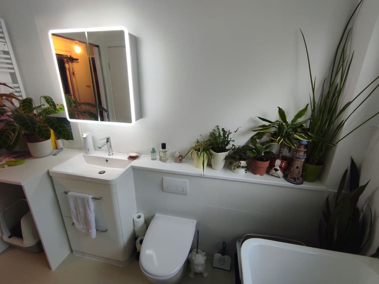 Modern Bathroom with Walk-in Shower & Underfloor Heatin – photo 4