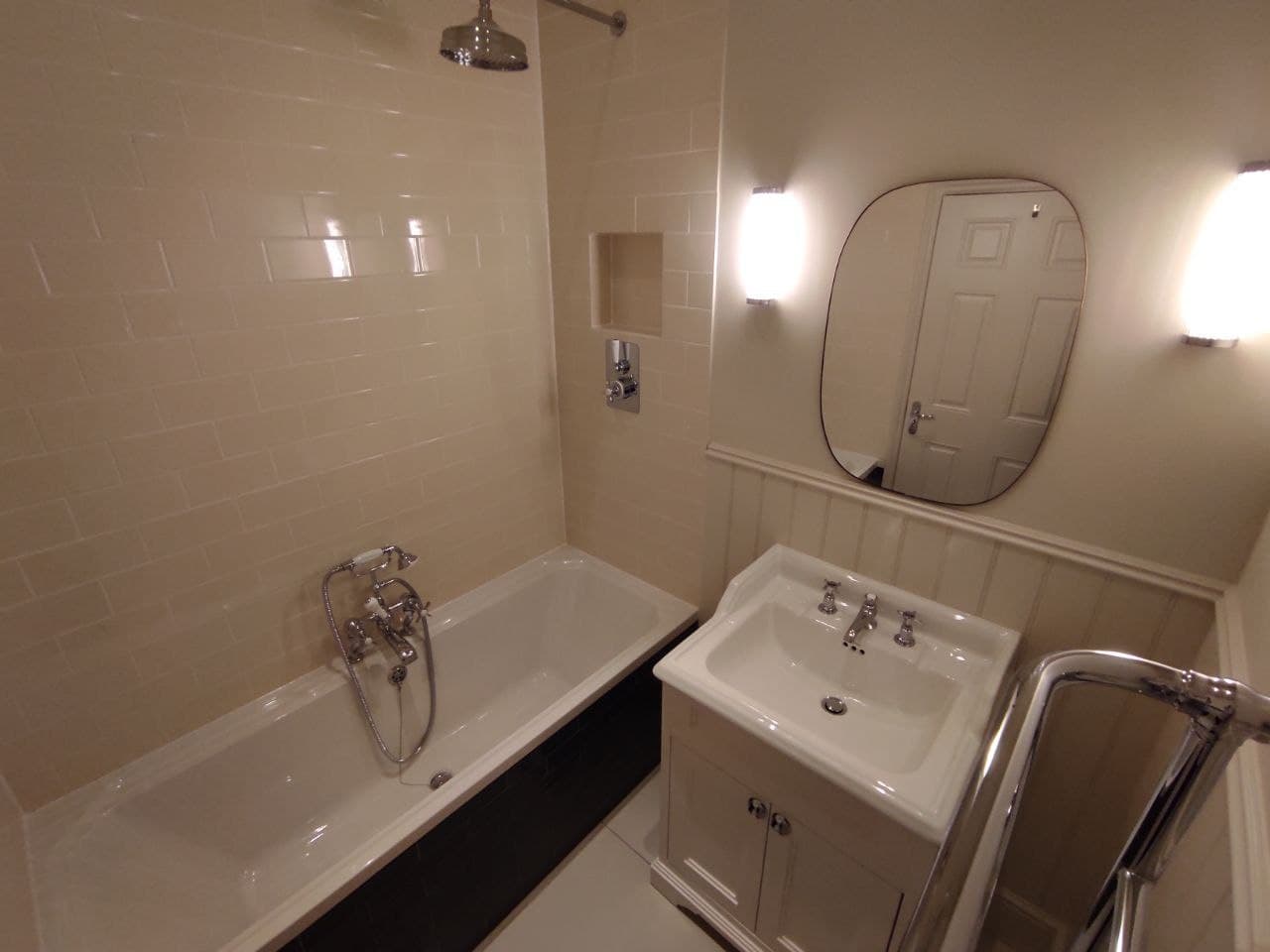 Compact Bathroom Renovation with Bath & Shower Screen – Lambeth